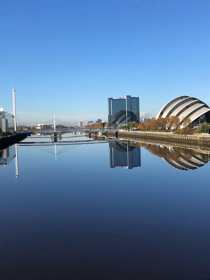 Sec/ Hydro Two Bed Flat With Free Parking And Great View Daire Glasgow Dış mekan fotoğraf