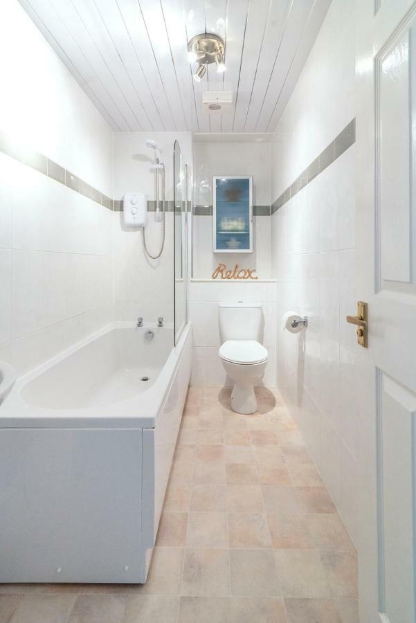 Sec/ Hydro Two Bed Flat With Free Parking And Great View Daire Glasgow Dış mekan fotoğraf